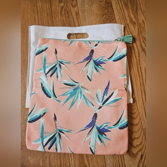 Rachel Pally Reversible Clutch, New ✨️ - Picture 11 of 13